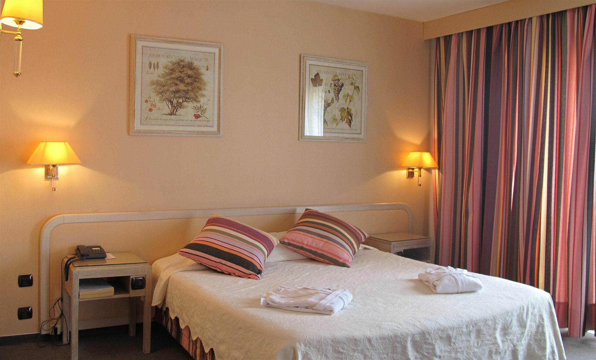 Holiday Inn Perpignan, An Ihg Hotel Dış mekan fotoğraf